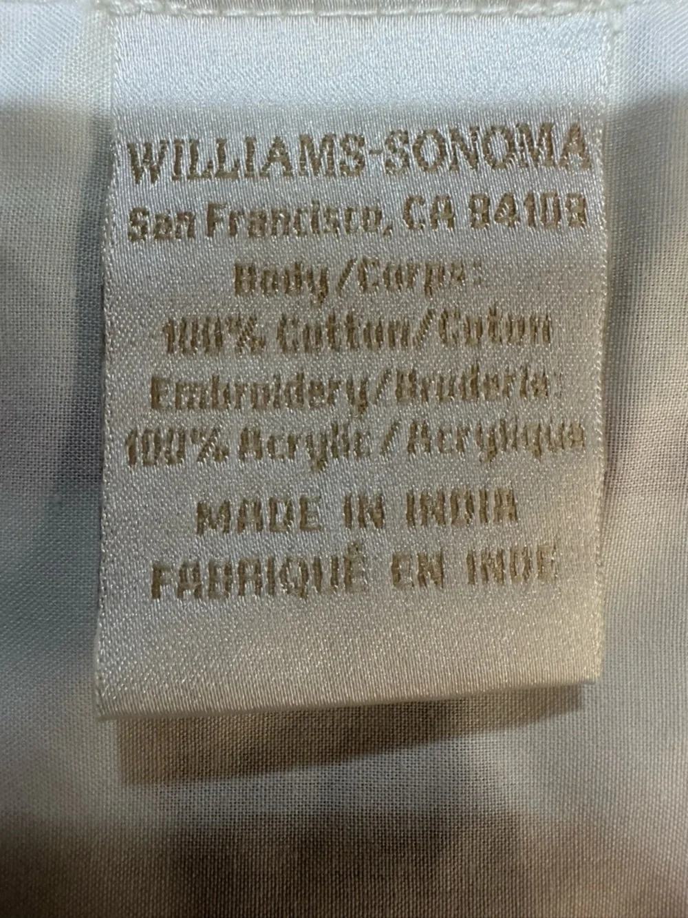 Williams Sonoma Crewel Embroidery Set of 4 Placemats Cotton Cream Pomegranate